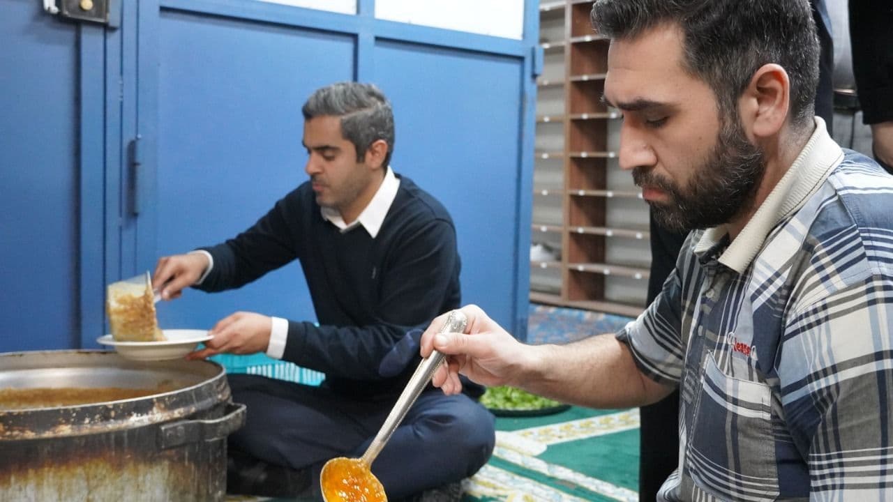 🌙استقبال دانش‌آموزان مجموعه مدارس هیبریدی شهریار ایران از ماه مبارک رمضان با افطاری روز پیشواز