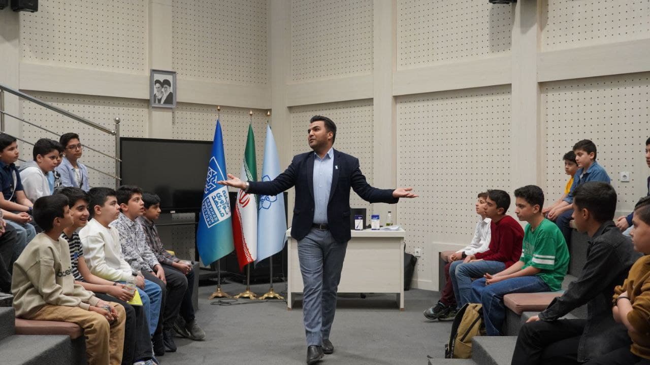 کارگاه هیبریدی شهریار ایران؛ ویژه دانش‌آموزان جدیدالورود