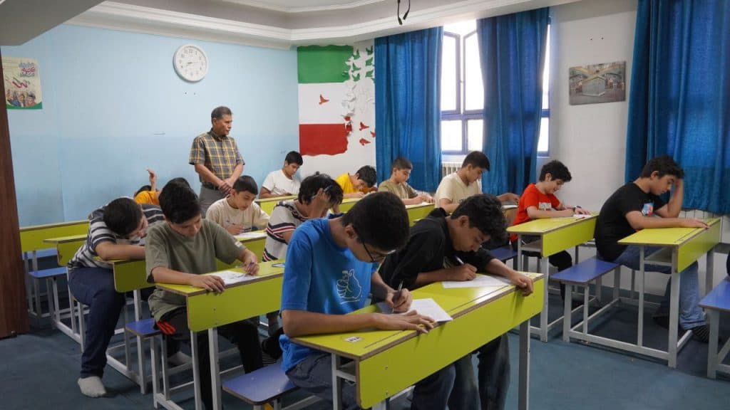 پایان سال تحصیلی ۱۴۰۴-۱۴۰۳